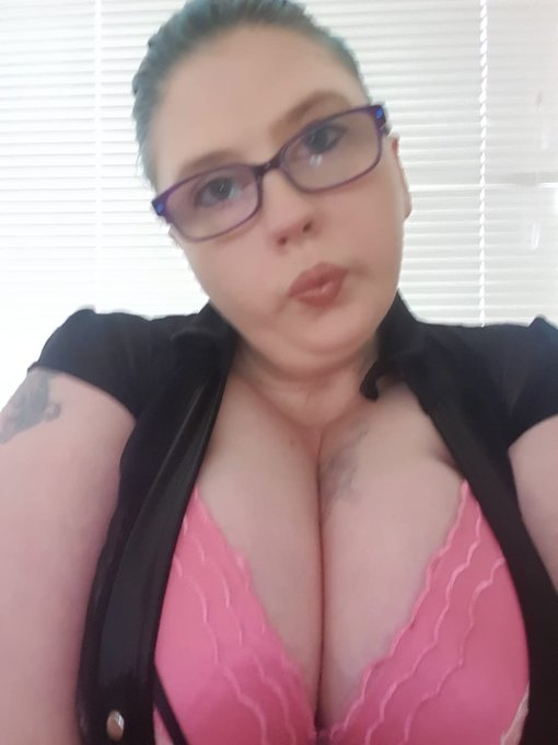 Come say hi on cam now   https://t.co/ZWthzcP6Zo  @findomxo @ilove_bigtits @boobsarebeauty @GB_BoobsLover<a class="tags" target="_blank" title="On Twitter" href="/?out=eyJ0eXAiOiJKV1QiLCJhbGciOiJIUzUxMiJ9.eyJpYXQiOjE3MjA5MzY0MjMsImlzcyI6InR3cG9ybnN0YXJzLmNvbSIsIm5iZiI6MTcyMDkzNjQyMywiZXhwIjoxNzUyNDcyNDIzLCJyZWRpcmVjdF91cmwiOiJodHRwczovL3R3aXR0ZXIuY29tL2ZpbmRvbXhvIn0.X5vbUELw7Q-EOUrIyfAx_d3lhVeJ6qQ5Mld0m6FZnDmhdLB835zNFwUpsnFzV7nWGnHe9FL7g3vyU_WTe2e09w">@findomxo</a><a href="/tag/tittytuesday"class="tags"><span>#tittytuesday</span></a>