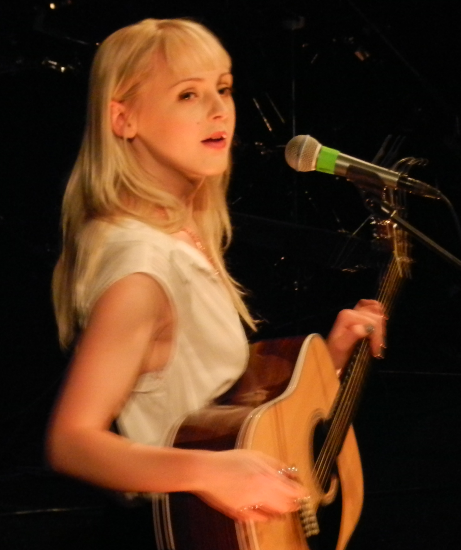 Please join me here at in wishing the one and only Laura Marling a very Happy Birthday today  