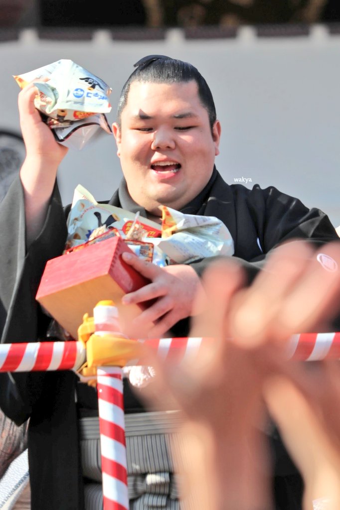 ほしみ 阿武咲の大ファンです 1枚目の下唇がめちゃくちゃかわいいですね