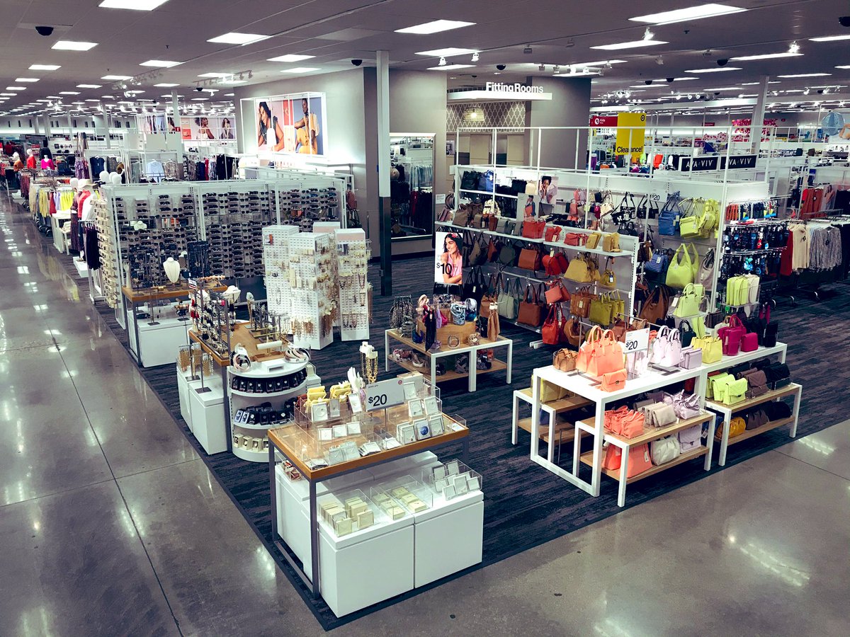 The new accessories set at #T1869 has me like 😍! I love all these bright spring colors! #newbagplease #univeralthread #anewday #TargetRedlands