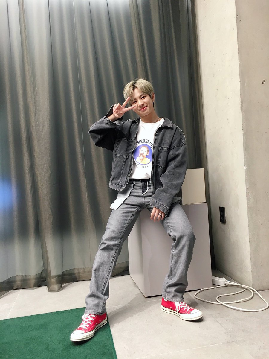 ciipherupdates1's tweet image. 210201

@RAIN_Ciipher Twitter update

TRNS:
[#KEITA] I took the picture  because I liked it, but i failed to make the poker face because the weather is so cold hehe 
#CIIPHER #싸이퍼