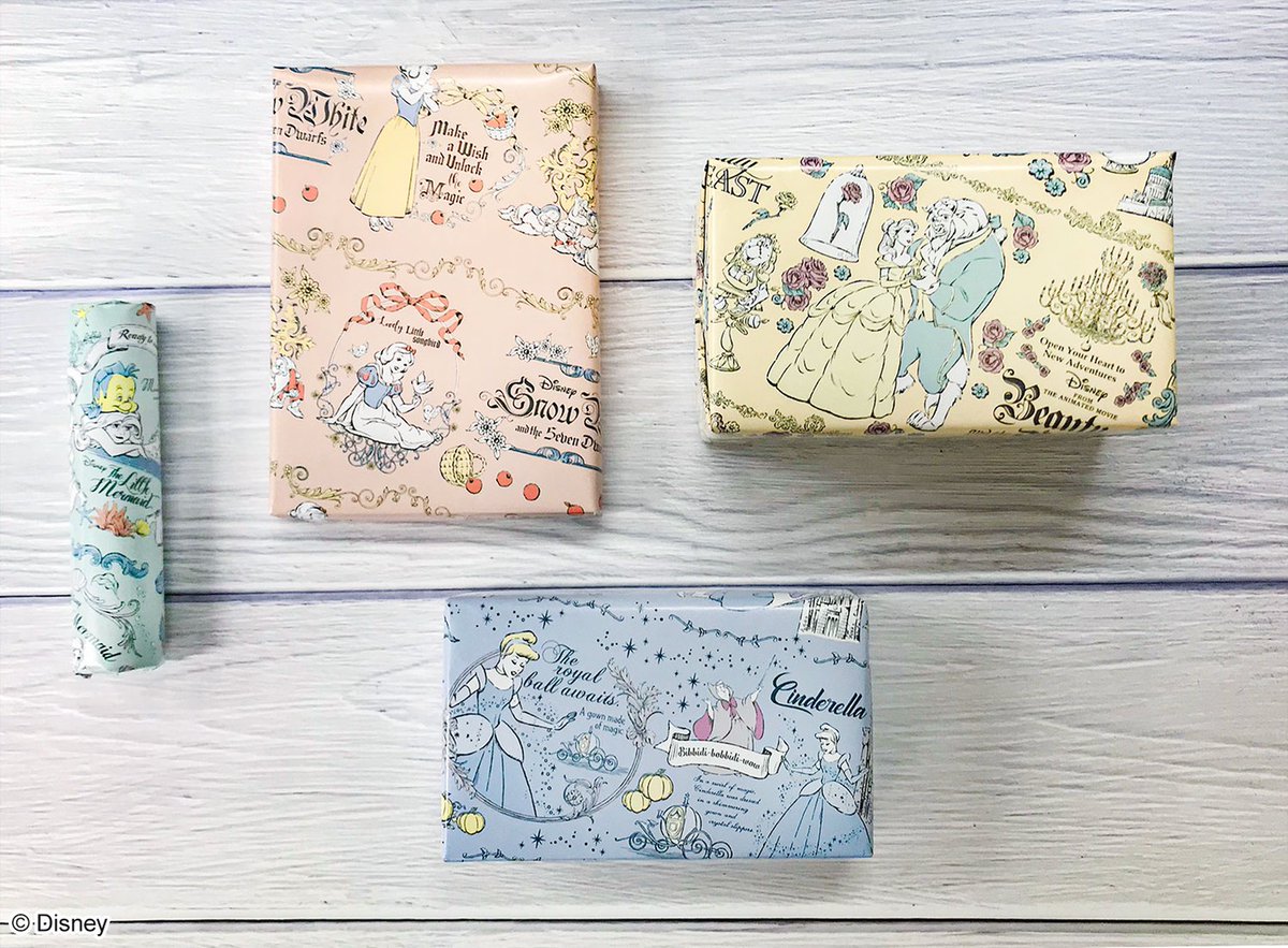 公式 ヴィレッジヴァンガード ディズニープリンセス Pop Up Shop 新商品発売 クリアファイル ステッカーセット 大人プリンセスラッピングペーパー どちらも会場限定商品となっております 会場商品を贈り物としてラッピングしても可愛い 開催