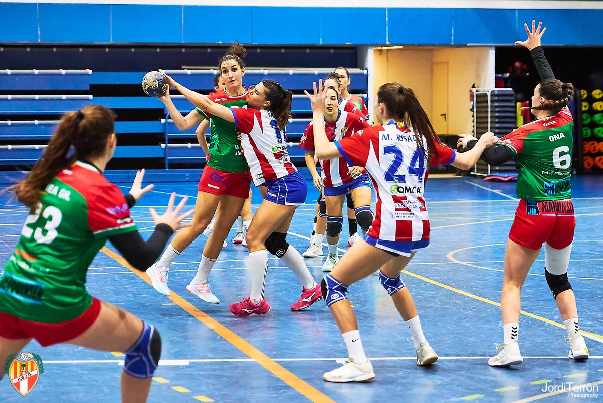 handbolsjd's tweet photo. 🏆 DH PLATA FEMENINA
📆 30.1.2021
🤾🏽‍♀️ @HSantQuirze 
➡️ 23-21

✏️ https://t.co/MpxpHoKaSj
📸 https://t.co/ZDlphMAZjy

💪🏽 Enhorabona, noies!
🔛 @nizatoursl @DESPIesport 
 
#HandbolAFocLent 🔥 https://t.co/F4Fz0K68Z9