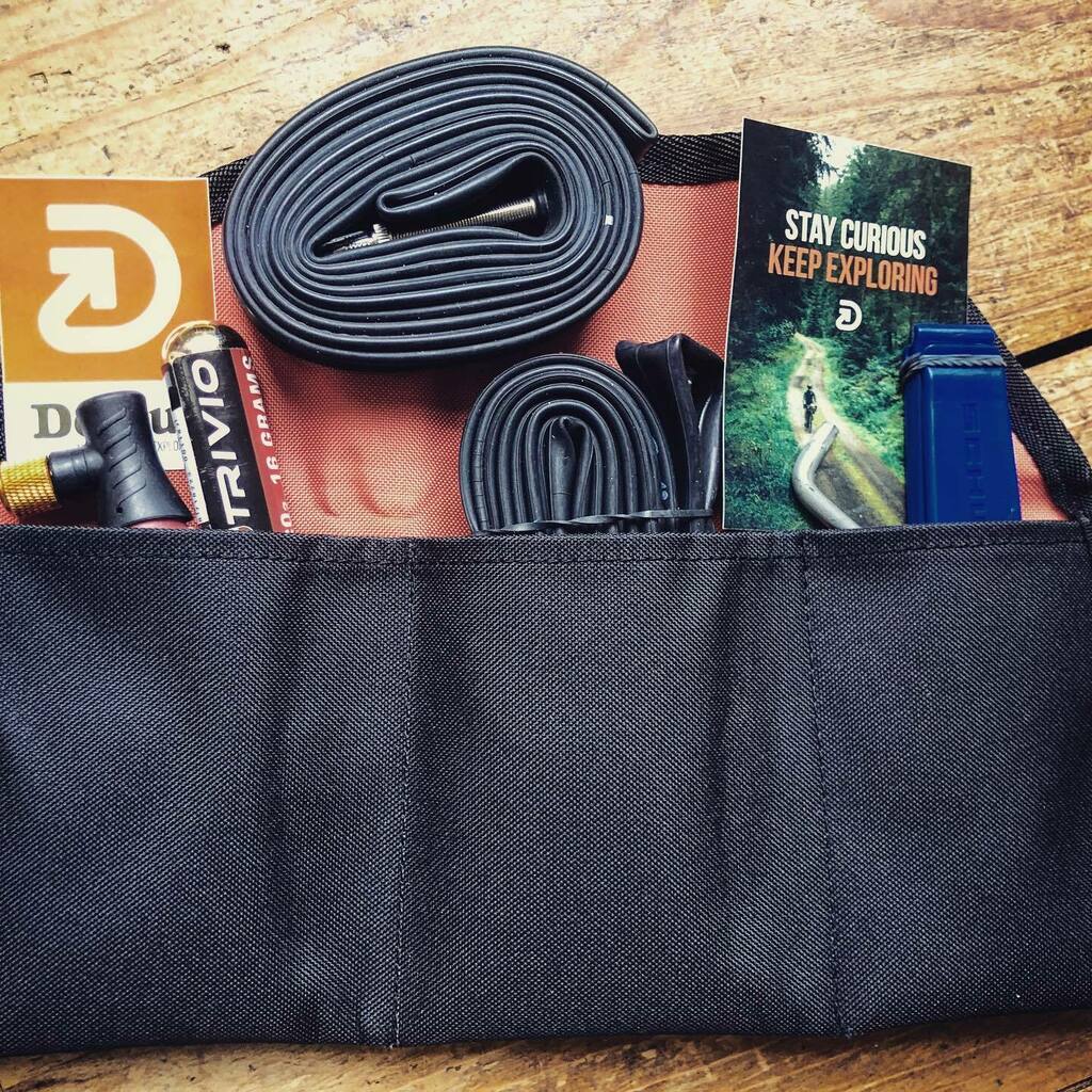 AlbinBronkhorst's tweet image. I had the opportunity to test and review the foldable Tool Chest of @detour.studio. A sweet saddle bag for the longer rides. Read the full story on @gearlimits: ift.tt/2Yux1ct