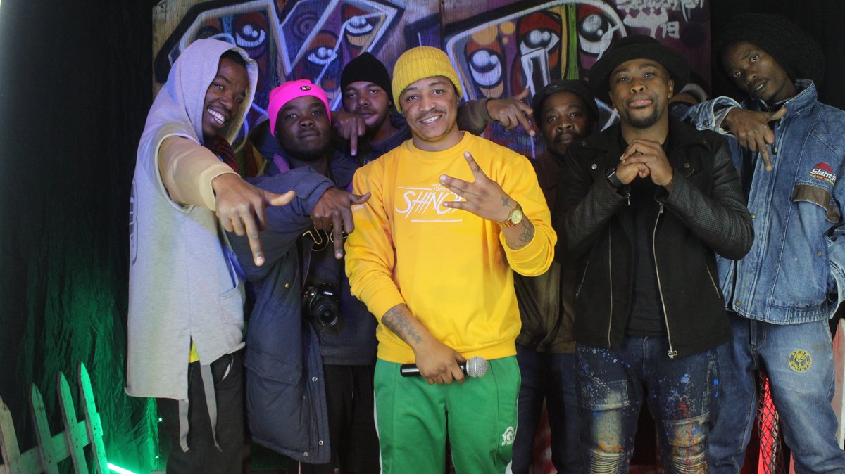 TheGoMajorShow1's tweet photo. The Go major Show Premier from the 5th March 2021 do subscribe to our YouTube channel, #hiphop #HipHopMusic  #HipHopTwitter  #HipHopCulture  #HipHopEd @HermaineM @hh411tv @Hit_Vibes @SAHHNews @HipHopWeekly @HipHopGoldenAge @Hiphopde @HipHopAwards @HipHopNumbers https://t.co/B5HWR9C4y3