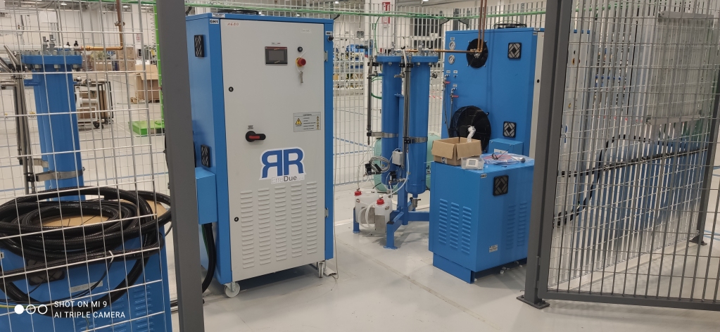 ErreDueGas's tweet image. Hydrogen and Oxygen generator &quot;Mercury&quot; for braze welding of cooling pipelines
#Hydrogengenerator #Oxygengenerator #brazewelding