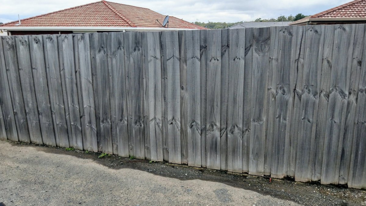 stuarta0's tweet image. Right, who's the lazy artist responsible for this?
#indiedev #gamedev #unity3d #UnrealEngine #GodotEngine  #memes