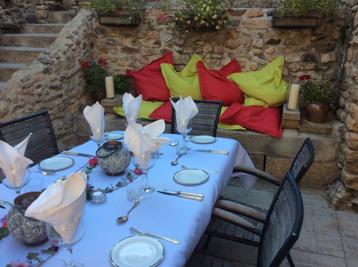 3Gites's tweet photo. Nous avons des disponibilités à 
Pâques dans notre gîte La Vieille Grange. À partir de 
170 € par nuit, profitez de la gastronomie, du vin et de 
la beauté que la Dordogne à offrir. #pacques 
#dordognetourisme #maisonslaboissiere 
#lastminutebooking https://t.co/yZcPsog8Zr