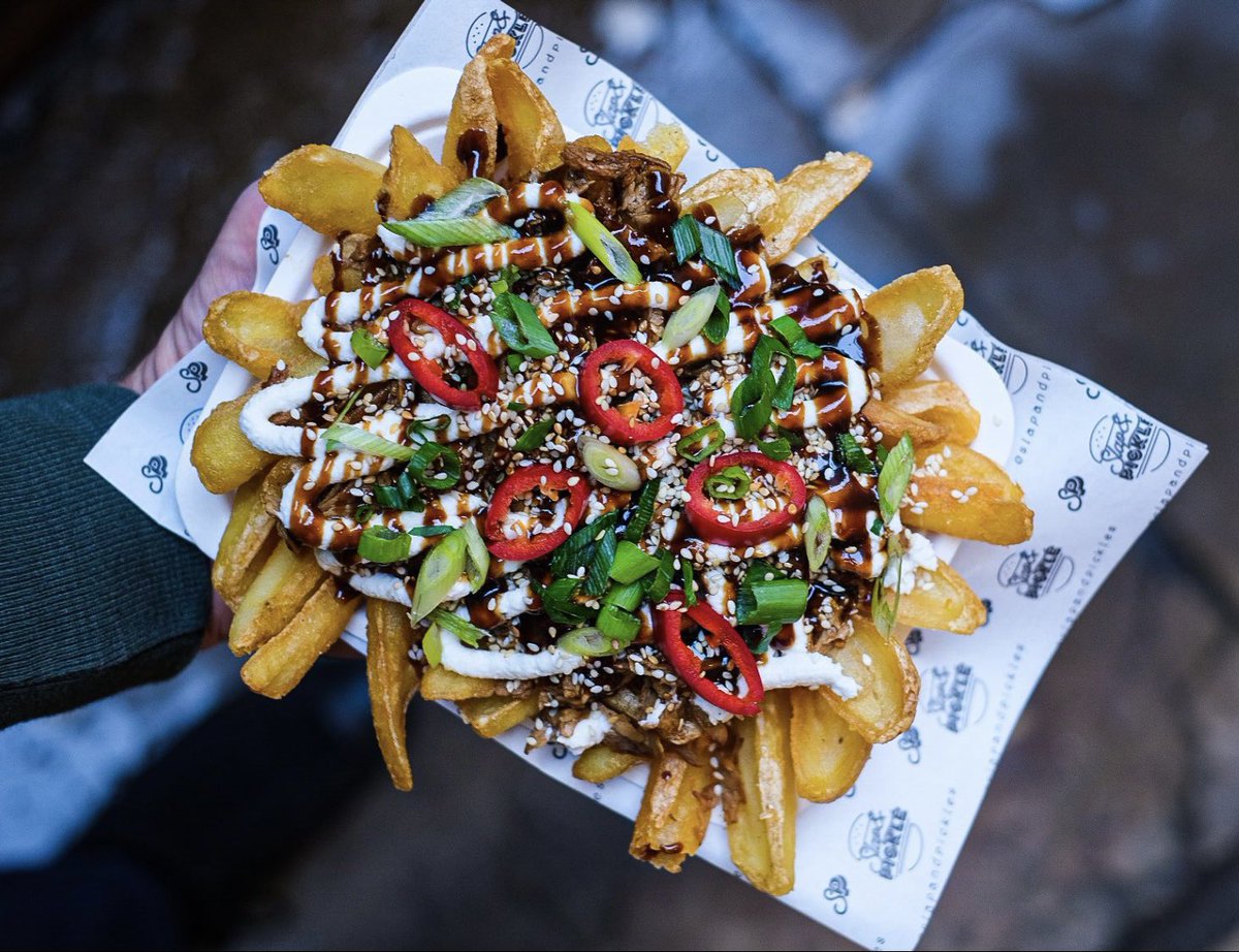 slapandpickles's tweet image. #MeatfreeMonday... and seeing as it’s officially wet February, you can raise a glass to this vegan feast too. If that’s not a winning start to the week we don’t know what is 👌🏻👌🏻👌🏻