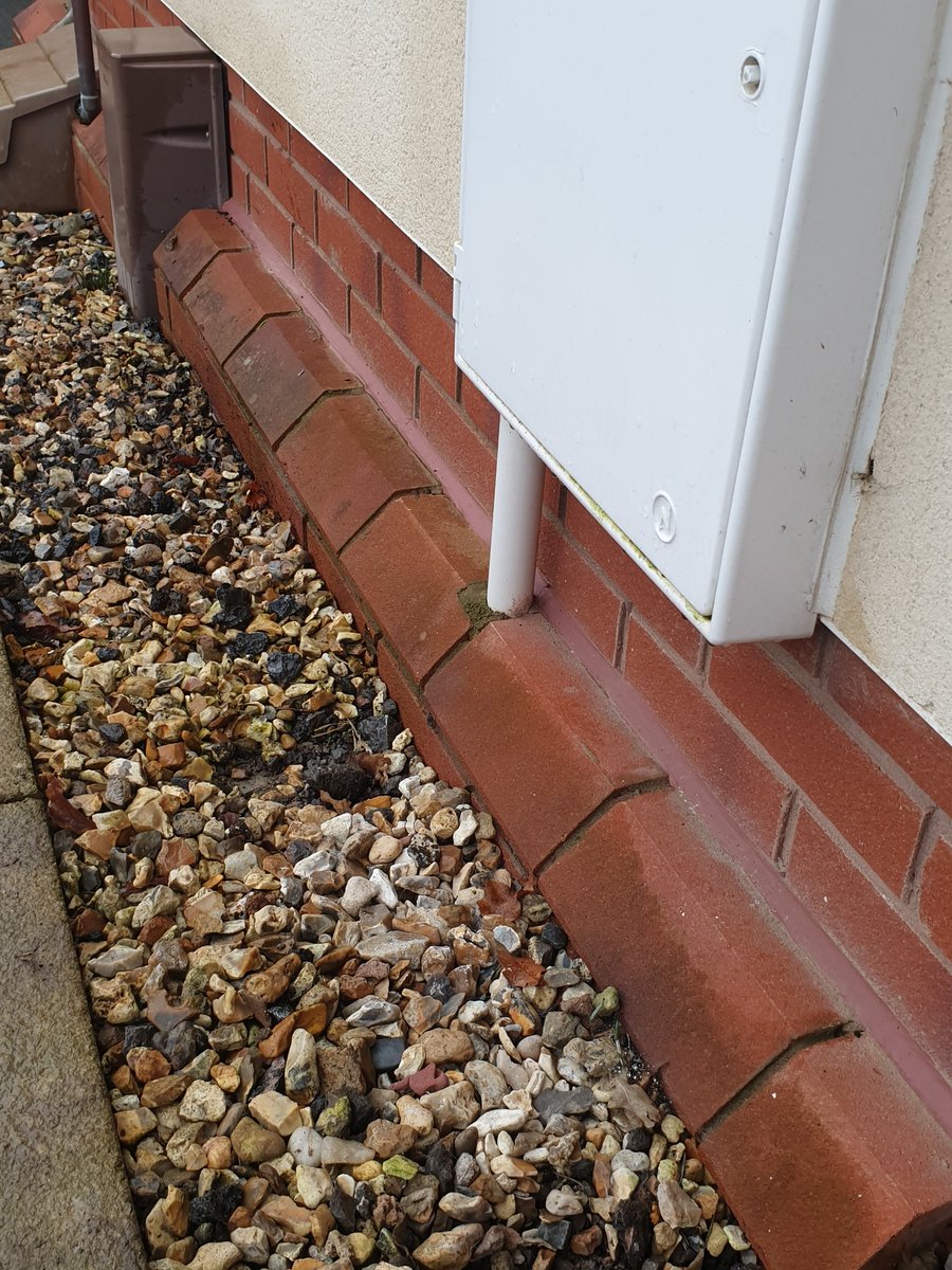 JoLeona46060495's tweet photo. @bovishomes @teamvistryp  Can you see the missing air bricks? @NHBC you did building control can you see the missing air bricks? @Twinwag @DailyMailUK @guardian @thetimes please, please investigate. We need the truth to be told! #homesfromhell #nightmarehome #dontbuybovis #misery https://t.co/y6qgYTtGRI
