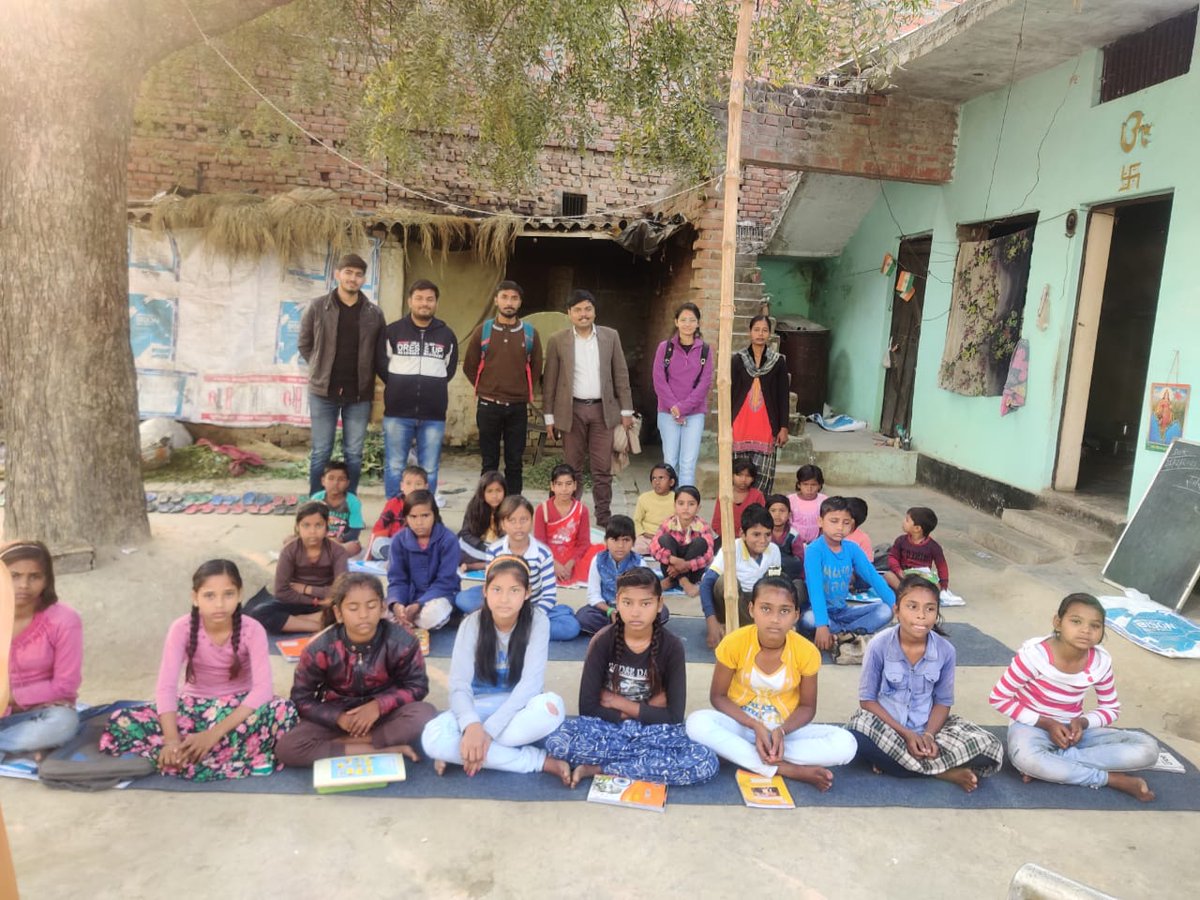 blsp_india's tweet photo. एकल भारत लोक शिक्षा परिषद् वाराणसी चैप्टर के युवा समिति द्वारा
दरेखू एवं बसंत पट्टी गाँव में एकल विद्यालय की वनयात्रा की गईI
#ekalvidhayalaya #ekal #varanasichapeter #ekalbharatlokshikshaparishad #EkalAbhiyan #NGO #eblsp #education https://t.co/DNdWjTxWPN