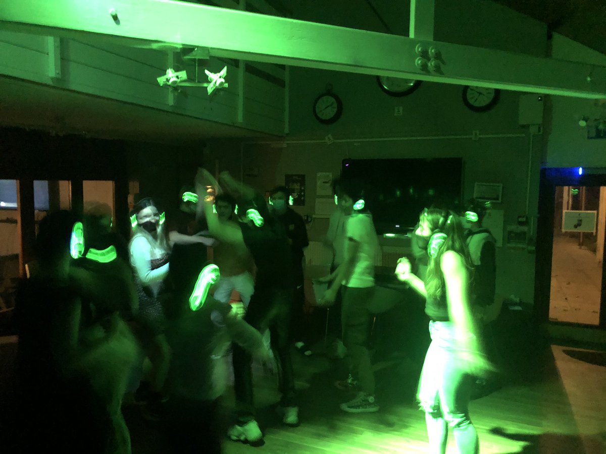 RHB_Boarding's tweet photo. A fantastic evening on Saturday when we held a Boarding Community Household Masked Ball / Silent Disco. For a silent disco, there were lots of tuneful singalongs...😳. A big thank you to @Lokee_Events for their fantastic admin in helping us organise it all! #inspiredtobeaboarder https://t.co/WUA4yb3Tlc