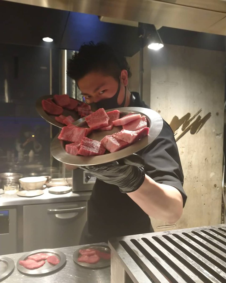 通販 和牛 マフィア ホリエモンが立ち食い高級焼き肉店をオープン 会員制「WAGYUMAFIA」の新業態：会員でなくても味わえる（1/4