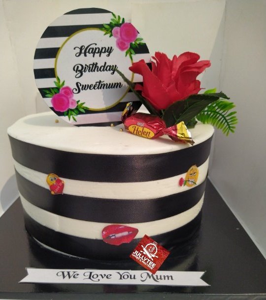 JulietOyerinde's tweet photo. répéter la conception
#cakeformum
#February2021
@Thehilariousope @omololade @makissable @akeula_trendy @springdexign @TheAkinJulius @USUBEST @filigon4u @wildmantalouta @springdexign https://t.co/u0zwfgfuKI
