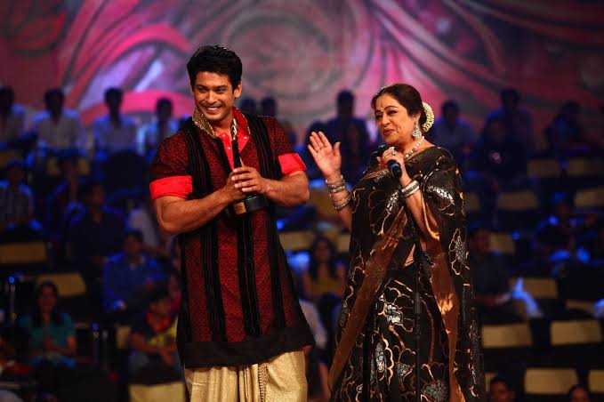 This one was left  @sidharth_shukla at golden petal award 2013