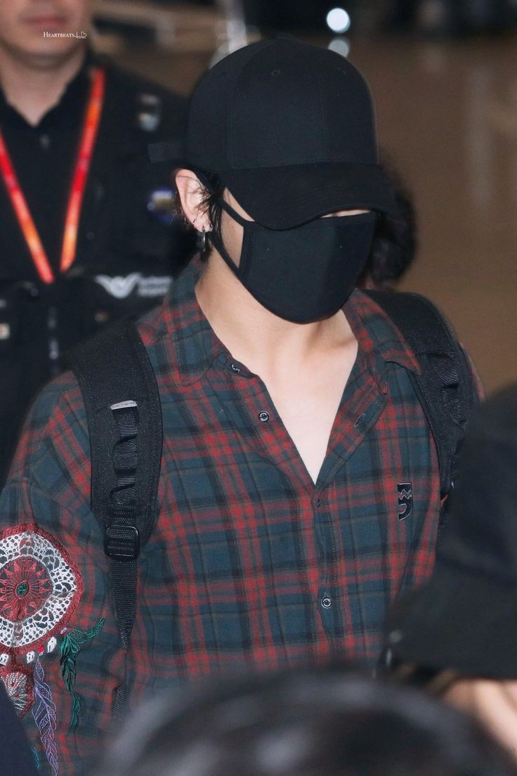  #JUNGKOOK in plaid/flannel shirts;- a stylish thread 정국 ジョングク
