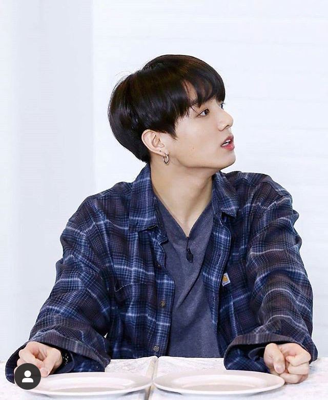 #JUNGKOOK in plaid/flannel shirts;- a stylish thread 정국 ジョングク