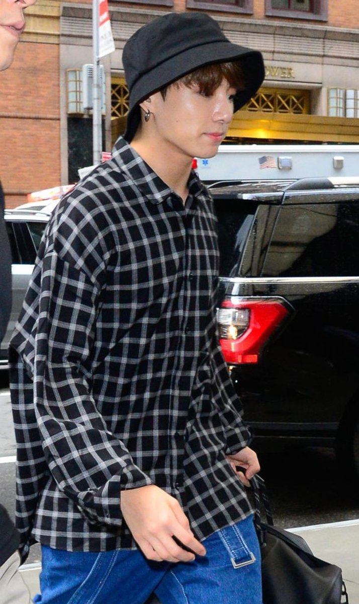  #JUNGKOOK in plaid/flannel shirts;- a stylish thread 정국 ジョングク