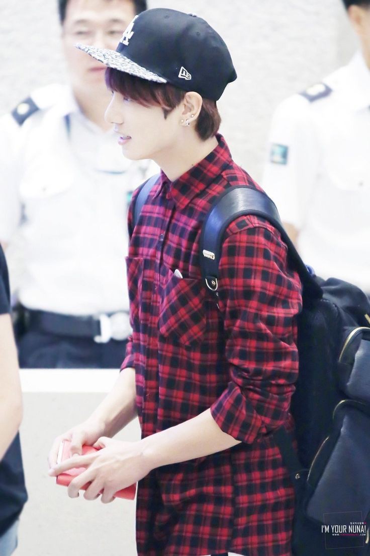  #JUNGKOOK in plaid/flannel shirts;- a stylish thread 정국 ジョングク