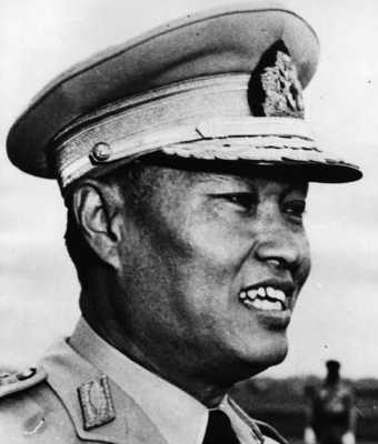 Newin was given his unusual name by his father, in honour of the Burmese coup-leader and dictator General Ne Win, whose "strength" and "power" Newin's father respected.  #รัฐประหาร