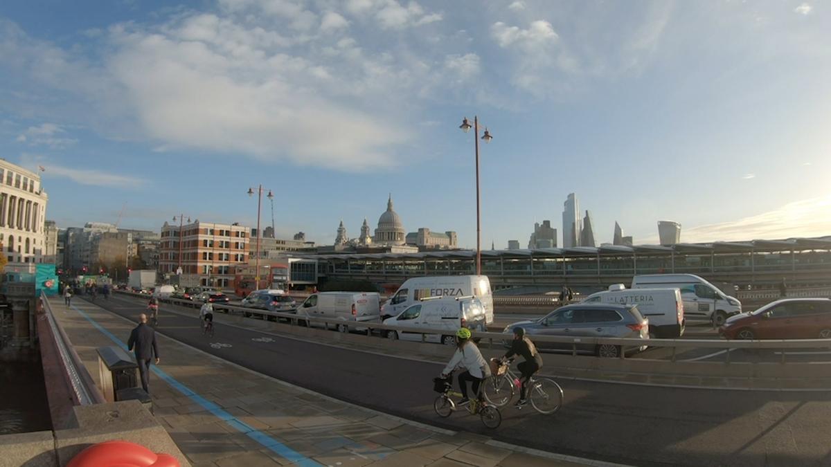 Did you know that the average speed by car in London and Edinburgh is 7mph? Cycle lanes are the solution to the congestion crisis, not the cause.

If you believe in the benefits of bike lanes, please support our campaign today: bit.ly/cycle-powered-…