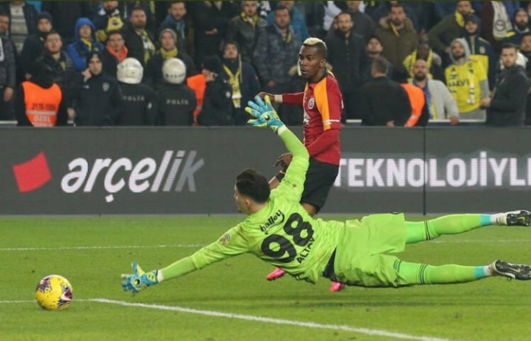 dogukanypc25's tweet photo. İrfanı'da Fenere kaptırdık dalga geçmeye başladılar ellerinde bir tek  6-0 kaldı 7-0'ı bilmiyorlar olsun bizim elimizde koz çok #Galatasaray #GalatasaraySK #GalatasaraydaTransferBitsin https://t.co/rgNFTgmdxL