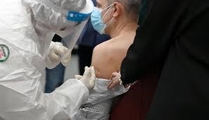 galatacla's tweet photo. Prenotazioni #viccini over80 in tilt: nel Lazio salta la piattaforma della Regione, in Campania non c'è servizio a domicilio. 1anno di emergenze che non hanno cambiato praticamente nulla! In compenso le "truffe vaccini a domicilio" funzionano: segnalate in Toscana nelle ultime h! https://t.co/ySVUunrqvp
