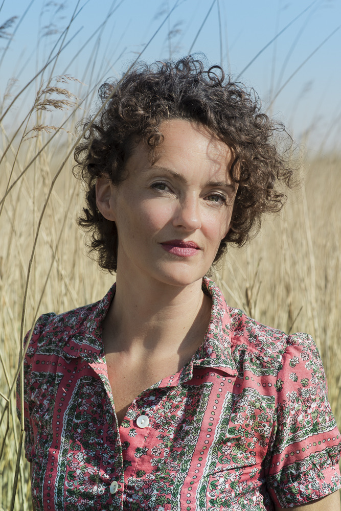 Wij interviewden <a href="/DorienDijkhuis/">Dorien Dijkhuis</a> over haar kakelverse toetreding tot het #utrechtsstadsdichtersgilde, hoe ze is begonnen met dichten en natuurlijk over waar we haar kunnen vinden tijdens de #Poëzieweek! Lees het interview hier: cityofliterature.nl/dorien-dijkhui…