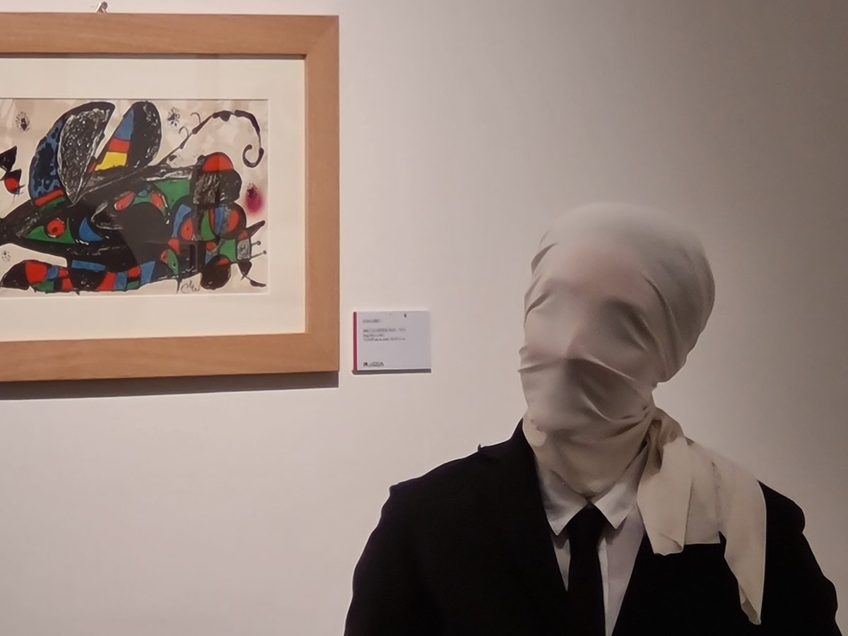 LuCCA_Museum's tweet photo. Quando Magritte incontra Miró... Quante storie può raccontare l'arte @luccamuseum con @simona.generali e @vanni_maurizio
Fino al 6 giugno 2021 "La realtà svelata"
#luccamuseum #larealtasvelata #surrealisti https://t.co/kAWihogxzf