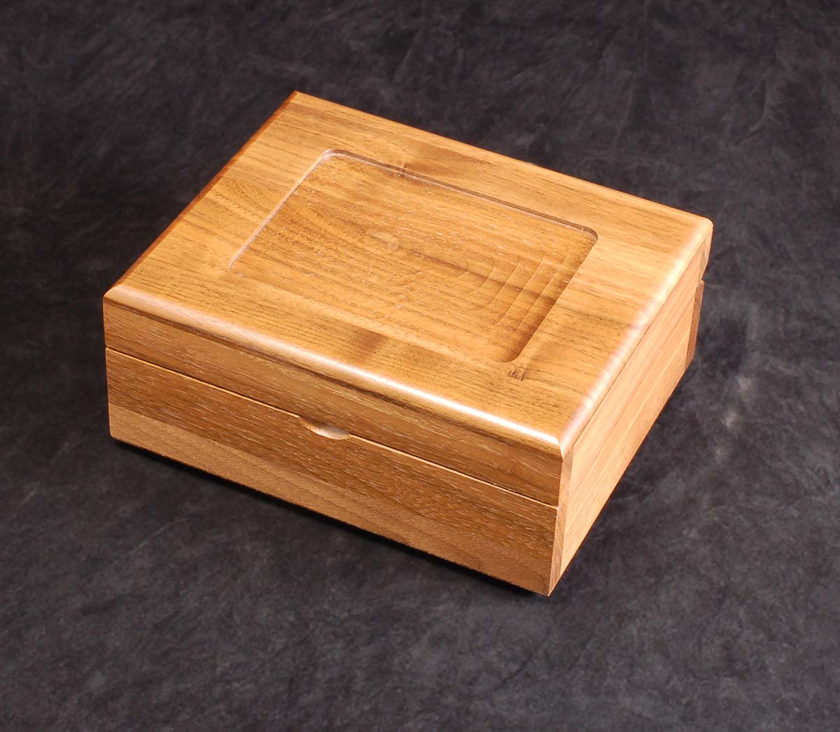 swmoris's tweet image. WDI can make the perfect #RetailPackage for products like a rangefinder. What can we build for you? Get a #FreeQuote today or see more of the interesting #WoodPackages by WDI at  wdi-retailpackaging.com. #ProductPackaging #PromoPackaging #SpecialtyPackaging 2/2