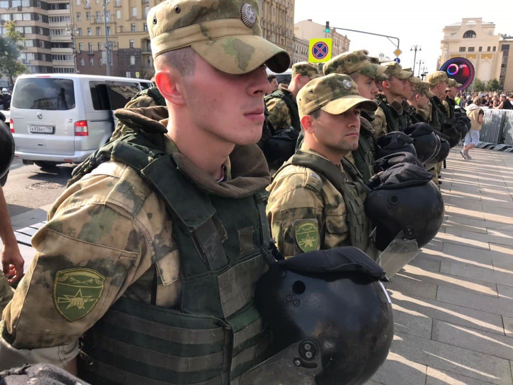 The Russian National Guard hails their special forces as being on the frontline of the war on terror.Images of supressing protests are conspicuously absent, even it this is not their first time — in 2019, they were also spotted at Moscow protests over a city council election5/