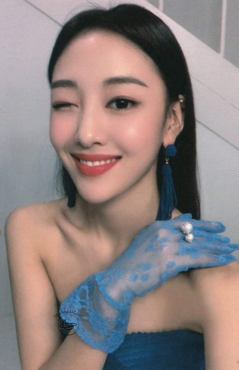 #Yves #이브 <a href="/loonatheworld/">이달의 소녀(LOOΠΔ)</a>