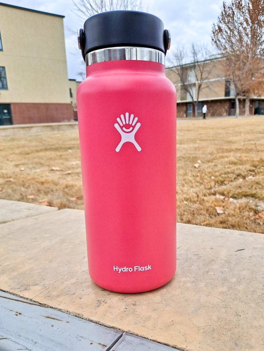 CMU_MAVStore's tweet photo. Come get 25% off select Hydroflask colors!
🌻 Sunflower, 🌱 Spearmint, 🍉 Watermelon, 🌺 Hibiscus https://t.co/e25M91Xb3v