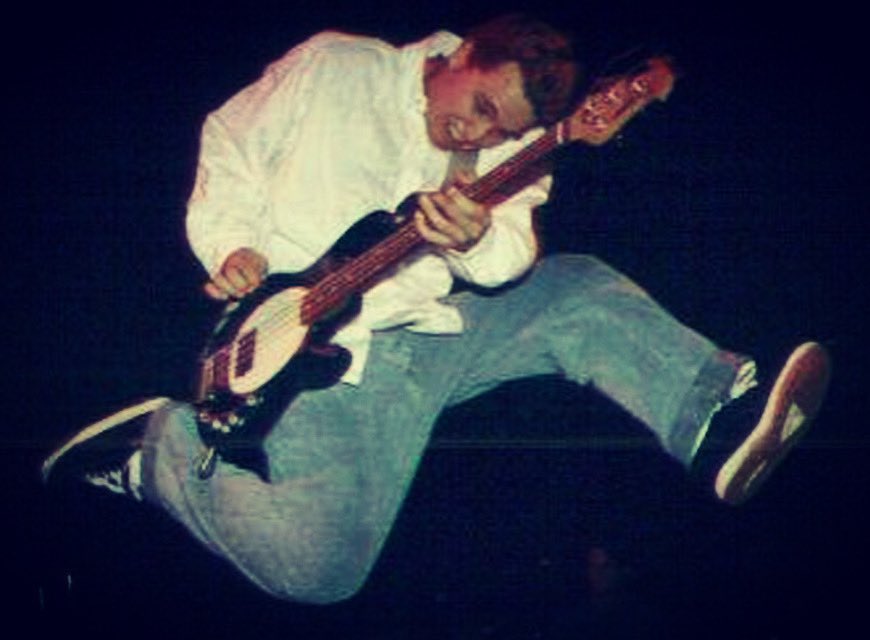 blink182online's tweet photo. Air Hoppus! 🤘🏻🐇 https://t.co/mAUwbB1h7d