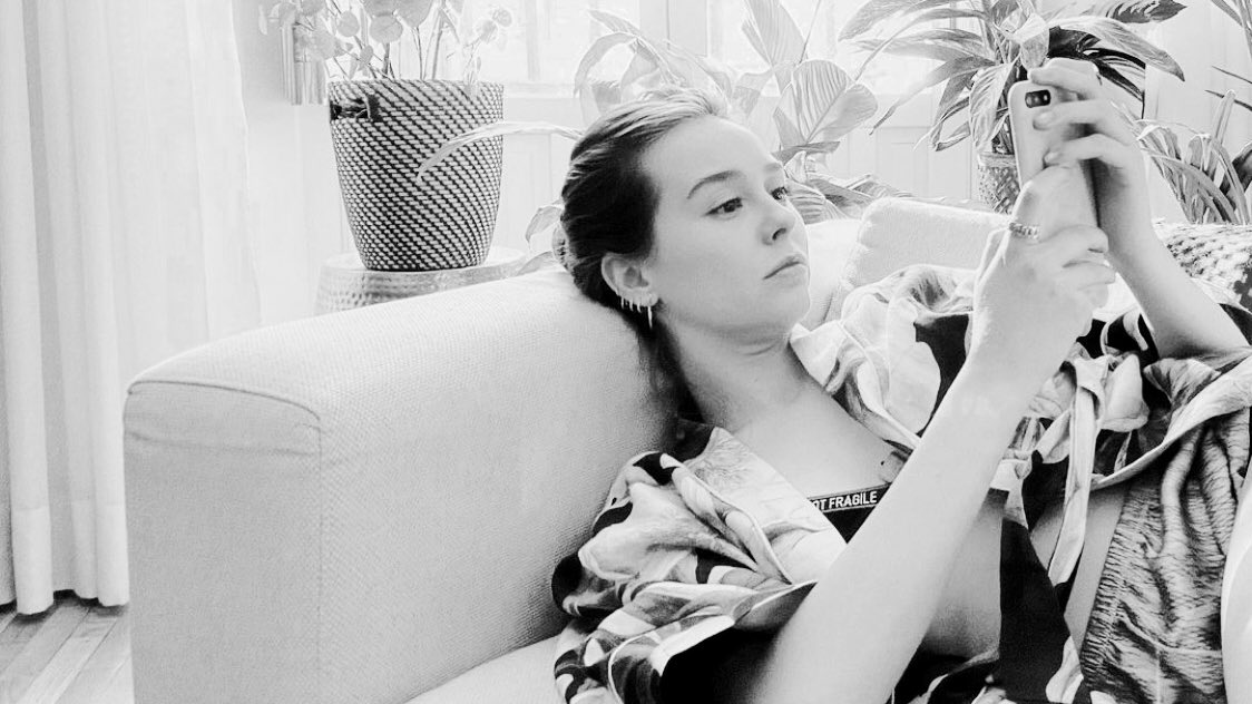 ▣ 𝐈𝐆 𝐏𝐎𝐒𝐓: 

    ❛𝑏𝑢𝑒𝑛𝑜𝑠 𝑑𝑖𝑎𝑠, 𝑚𝑖 𝑝𝑎𝑑𝑟𝑒 𝑠𝑒 ℎ𝑎 𝑜𝑏𝑠𝑒𝑠𝑖𝑜𝑛𝑎𝑑𝑜 𝑐𝑜𝑛 𝑞𝑢𝑒 𝑚𝑒 𝑏𝑢𝑠𝑞𝑢𝑒 𝑢𝑛𝑎 𝑛𝑜𝑣𝑖𝑎 𝑑𝑒𝑙 𝑎𝑡𝑙𝑒𝑡𝑖, ¿𝑣𝑜𝑠𝑜𝑡𝑟𝑜𝑠 𝑞𝑢𝑒 𝑡𝑎𝑙? ❜

[ . . . ] ♡♥