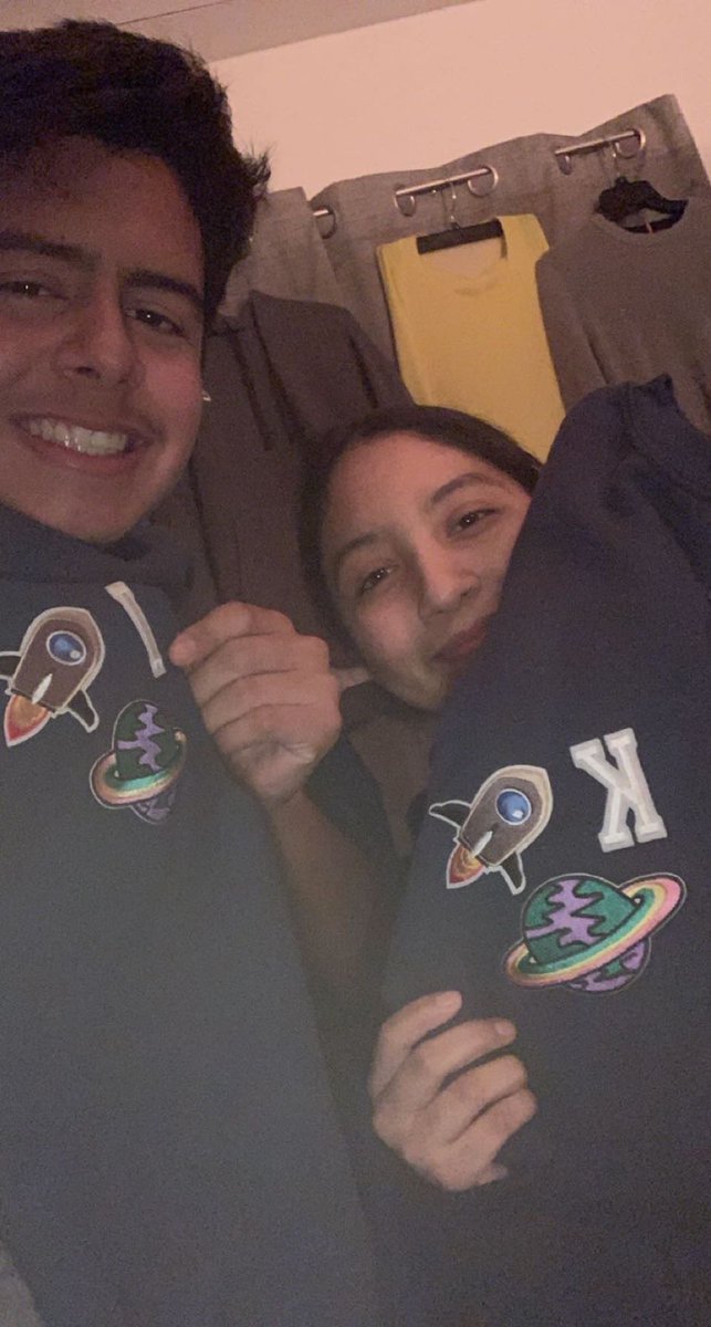 karinnaad3's tweet photo. one year later 🤠❣️ https://t.co/tJ9NnQNQNe