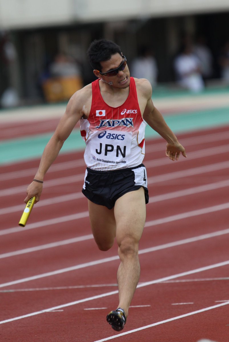 皇帝 お疲れ様でした 大塚製薬 金丸祐三 金丸祐三選手引退 大変お疲れ様でした 前人未到の400m日本選手権11連覇という素晴らしい実績とスタート前の 金丸ダンス はいつまでも色褪せる事なく陸上競技ファンの心の中に輝き続ける事でしょう 世界と