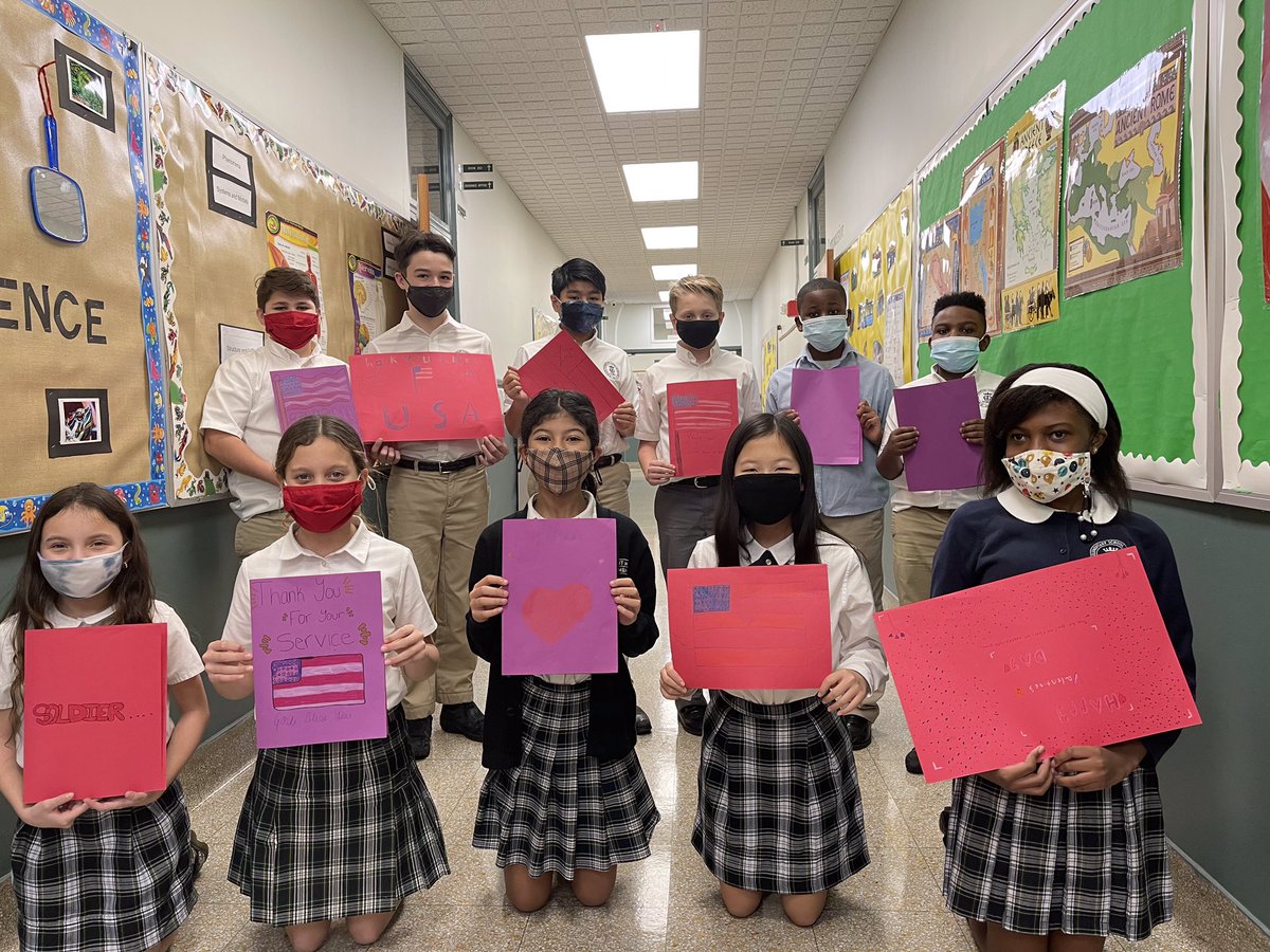 TechTripi's tweet image. Several grades at St. Mary’s Elementary in Manhasset NY participated in 94.7 Valentines for the Troops! Hoping the snow doesn’t delay our delivery! @NYCountry947 @thekellyford #947loveourtroops #valentinesforthetroops