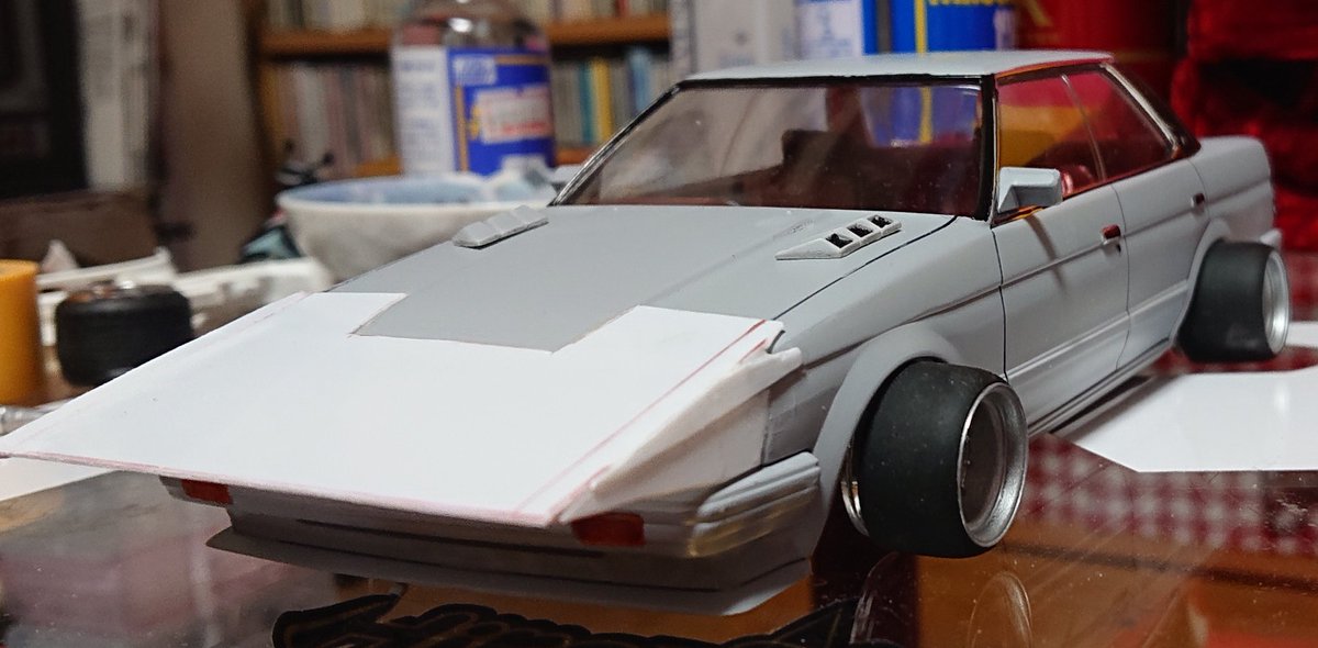 80年代の部屋 とりあえず形になりました あとはパテ盛り 作り途中の車大好き 笑 80年代の部屋 とりあえず形になりました あとはパテ盛り 作り途中の車大好き 笑