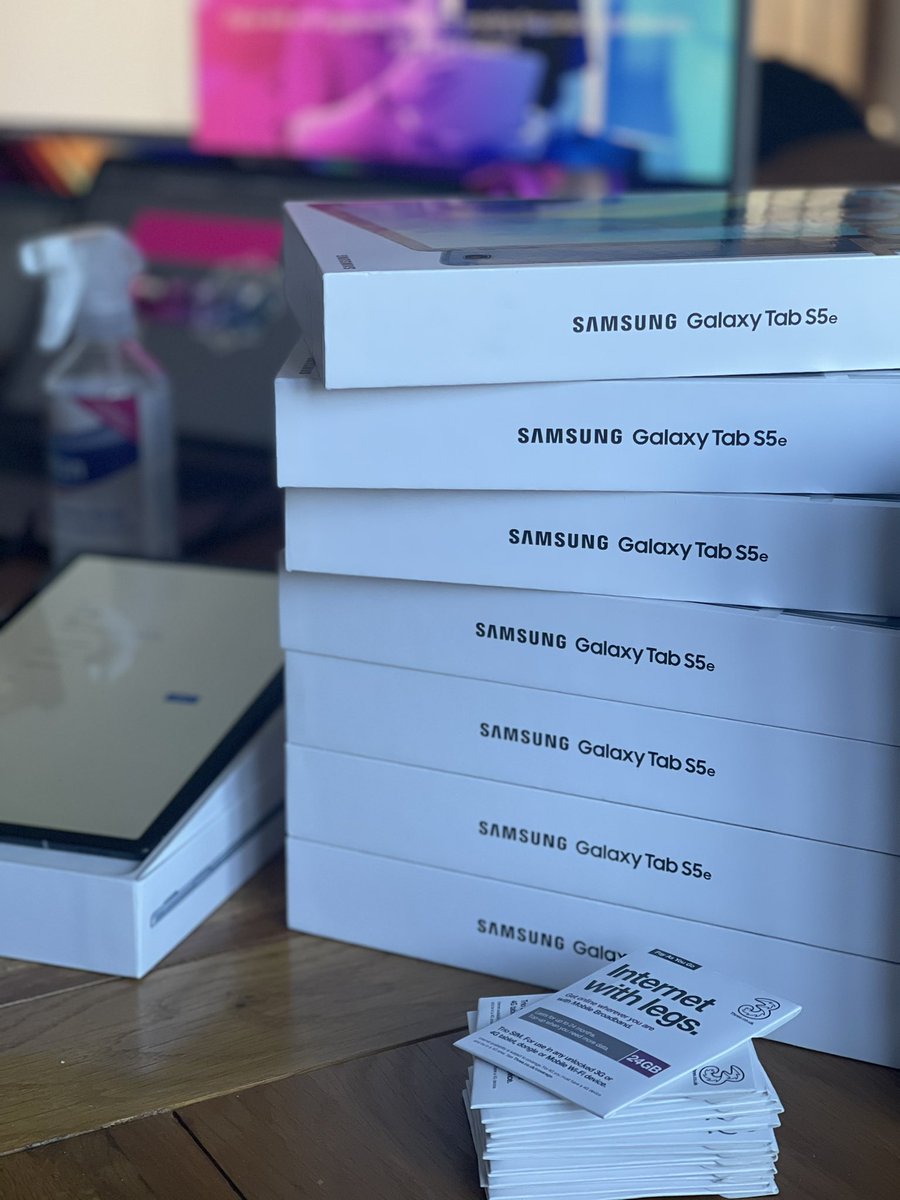 wavemakeralex's tweet photo. There is something quite therapeutic in unboxing and setting up a batch of new equipment. The repetition helps calm the mind. #digitalinclusion #DigitalTechnology #HealthCare https://t.co/mNvac43Nro