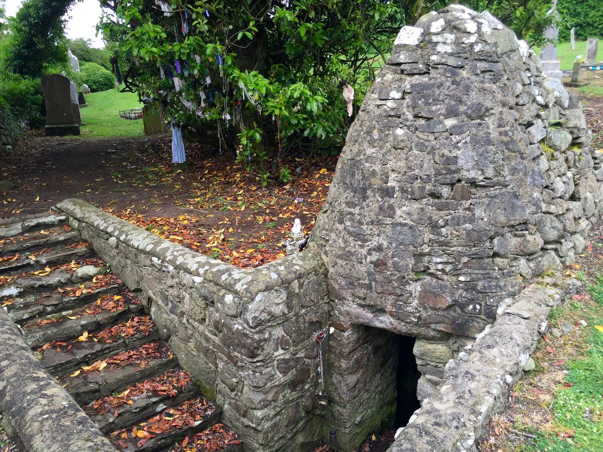 Another ancient association found in Ireland is a link between a Sacred Well & a Celtic Saint. St Bridget’s Well, Kildare & also includes a Sacred Tree (known as a Rag Tree). There is another well (pic) devoted to her at Faughart where she was born  https://blogs.stthomas.edu/arthistory/2016/11/02/an-exploration-of-the-irish-holy-wells-of-st-brigid/