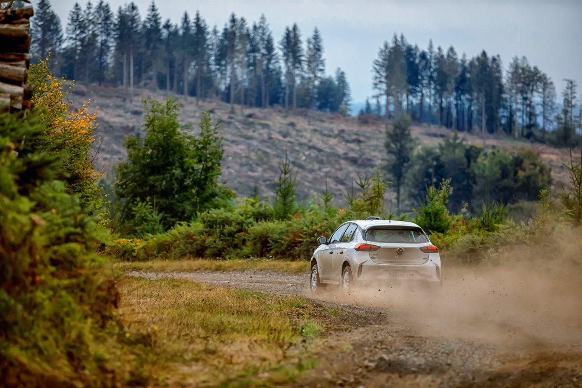 Heading into the new week like an #Opel #Corsa #Rally4 🤘🤘

raceandrally.com/psa-motorsport…