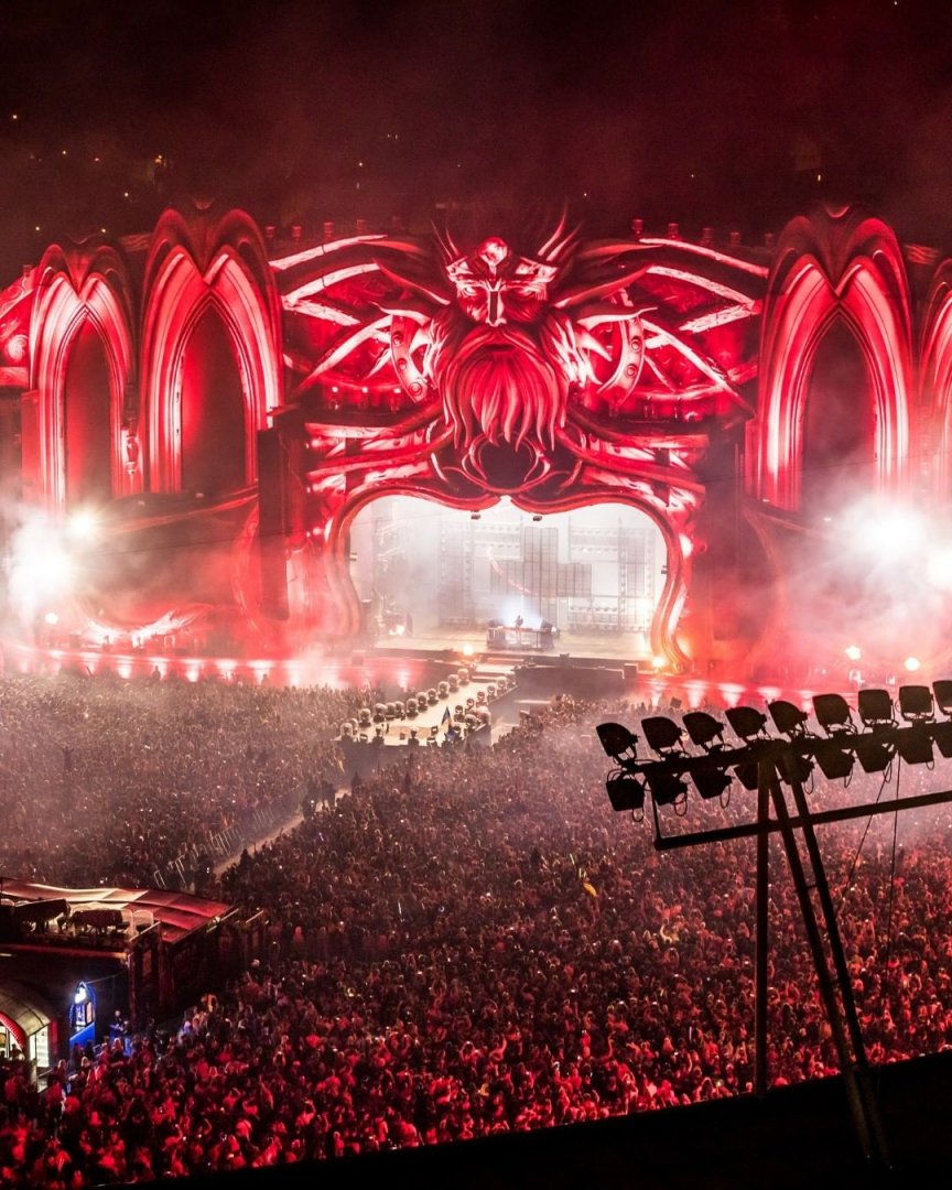 NeverEndsTur's tweet image. Um lugar grandioso... Em uma terra mágica...

Vamos fazer história em 2021! #brasileirosnoUNTOLD 

#UNTOLDmagic #UNTOLD #UNTOLD2021 #UNTOLDfestival #musicfestival #EDM #edmfamily #ravers #edmlifestyle #futurebass #pacoteparafestivais #agencianeverends #edm #edmlife #edmfamily