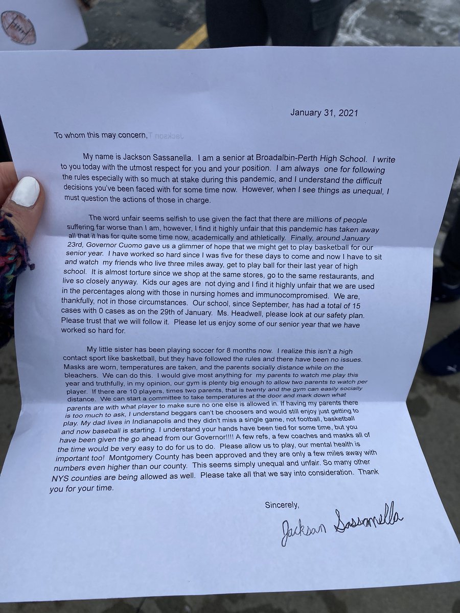 GiulianaBrunoTV's tweet photo. A group of high school athletes wanted their voices to be heard at the Fulton County Health Dept. Officials decided not to let them play until the infection rate is 4% or lower. Students making the argument that a neighboring county got the green light, so they should too. @WTEN https://t.co/LwC9Hgl94p