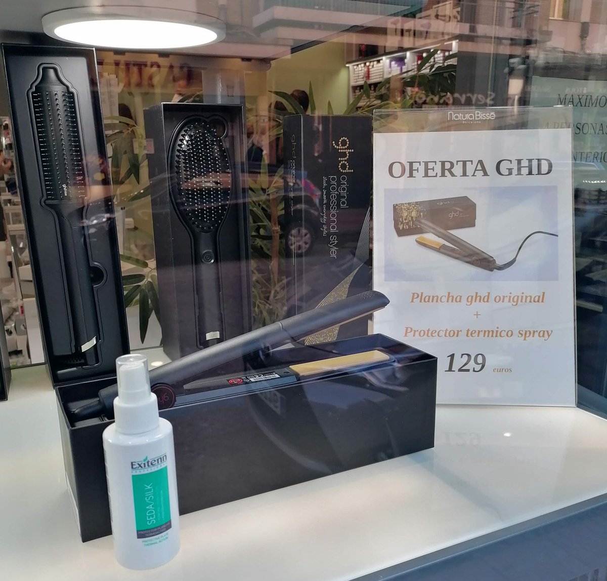 NuevaLineaCord's tweet photo. 📌 Seguimos en @NuevaLineaCord con las #OFERTAS #GHD 😍.
Las tienes disponibles en nuestra #tiendaonline 👉 https://t.co/ePFV98uOzQ
No te las pierdas‼❤️
-
#productosdepeluqueria #nuevalineabelleza #nuevalineacordoba #belleza #moda #extensionesdepelo https://t.co/UIekspdEnu