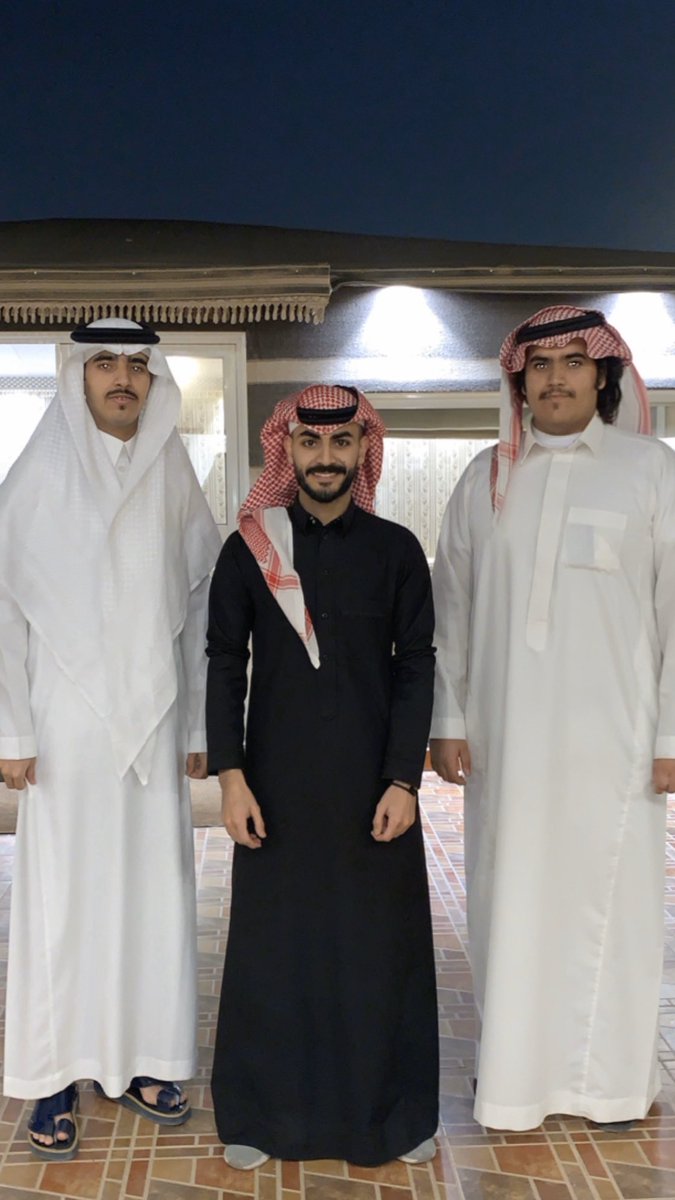 iYcccf's tweet photo. من يصدّق أن ذولا كانوا طلابي فيوم من الأيام؟ https://t.co/70MXdN2ORJ