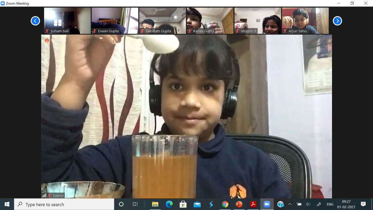 VANDANA50356750's tweet photo. Learning by doing is fun. Ss of Form 4 performed experiments to explore change in materials. #Inquiry #thinkingskills #selfmanagementskills #HowtheWorldWorks @Prometheus_Edu https://t.co/GBvabBbRUT