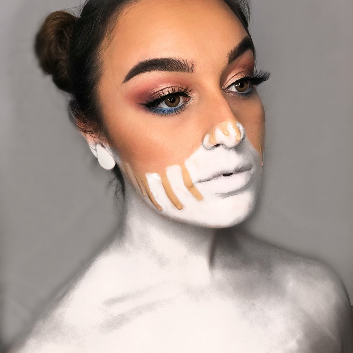RexaFr's tweet photo. @beautybay Hi! 

It’s Rebeca Fernández and it would be a dream to be a part of your team. 

Ig: https://t.co/2nBapVOt0e
#ByBEAUTYBAY #SpanishPRSearch https://t.co/chvxE8yVQ8
