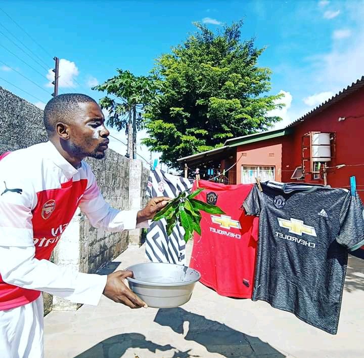 ndolabillgate's tweet photo. Kikikii no man u cant win https://t.co/BU5tW0S7Hw