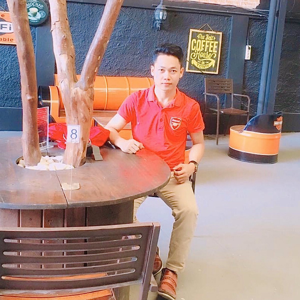 السَّلاَمُ عَلَيْكُمْ وَرَحْمَةُ اللهِ وَبَرَكَاتُهُ  بارك الله  barakallah ‘semoga diberkahi Allah  
#Bnwphotografy #bnw #nikonphotografy #photoshoot #malemodel #portraitphotografer #endorsegram #bnwphotography #photograph #nikon #likeforfollow #like4likes #photoshoot